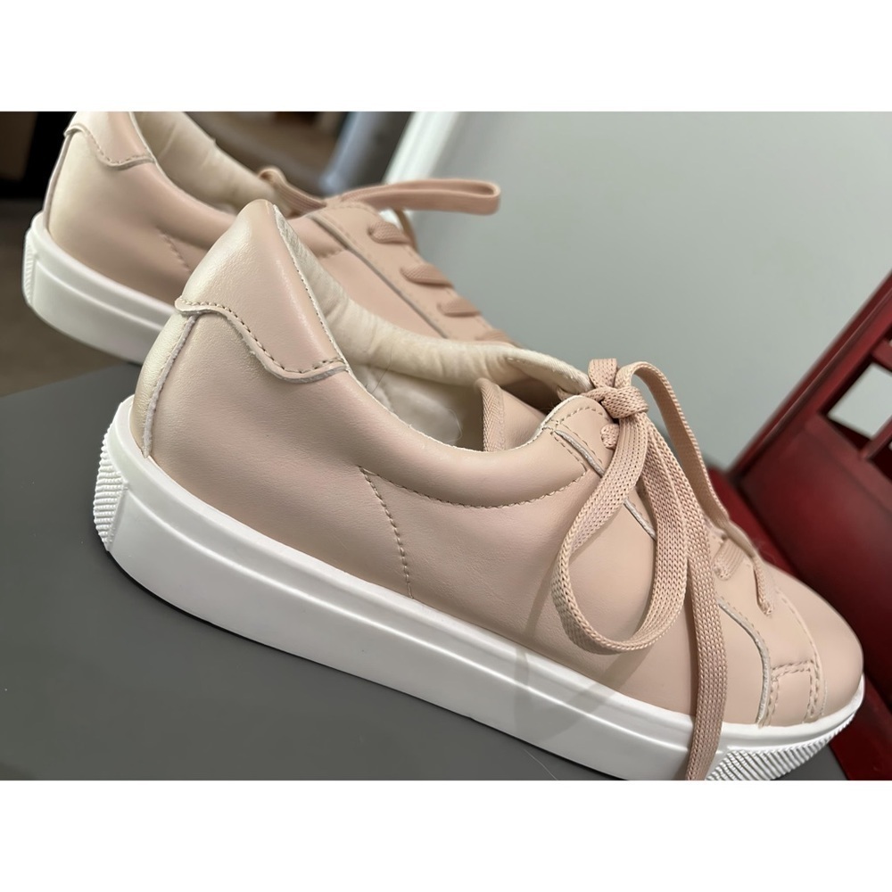 TopShop Nordstrom Faux Leather Platform Blush/Peach Sneakers - Picture 3 of 7